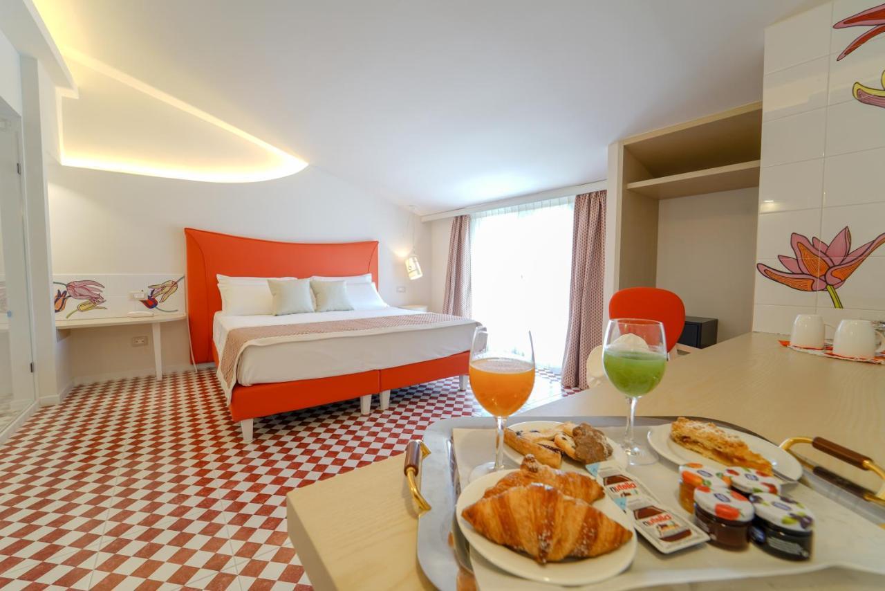 Suite Hotel L'Oasi Di Riaci (Adults Only) ซานตาโดเมนิกา ภายนอก รูปภาพ
