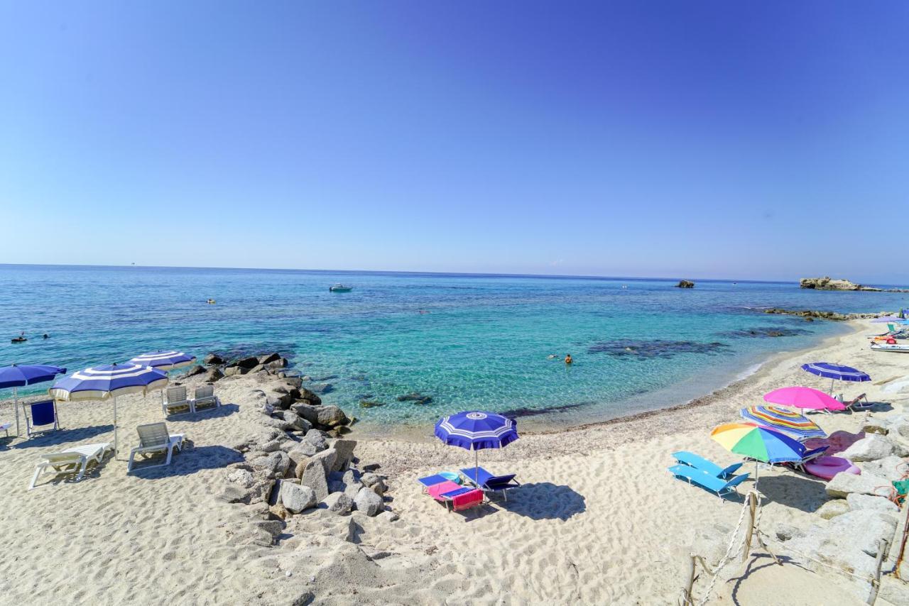 Suite Hotel L'Oasi Di Riaci (Adults Only) ซานตาโดเมนิกา ภายนอก รูปภาพ