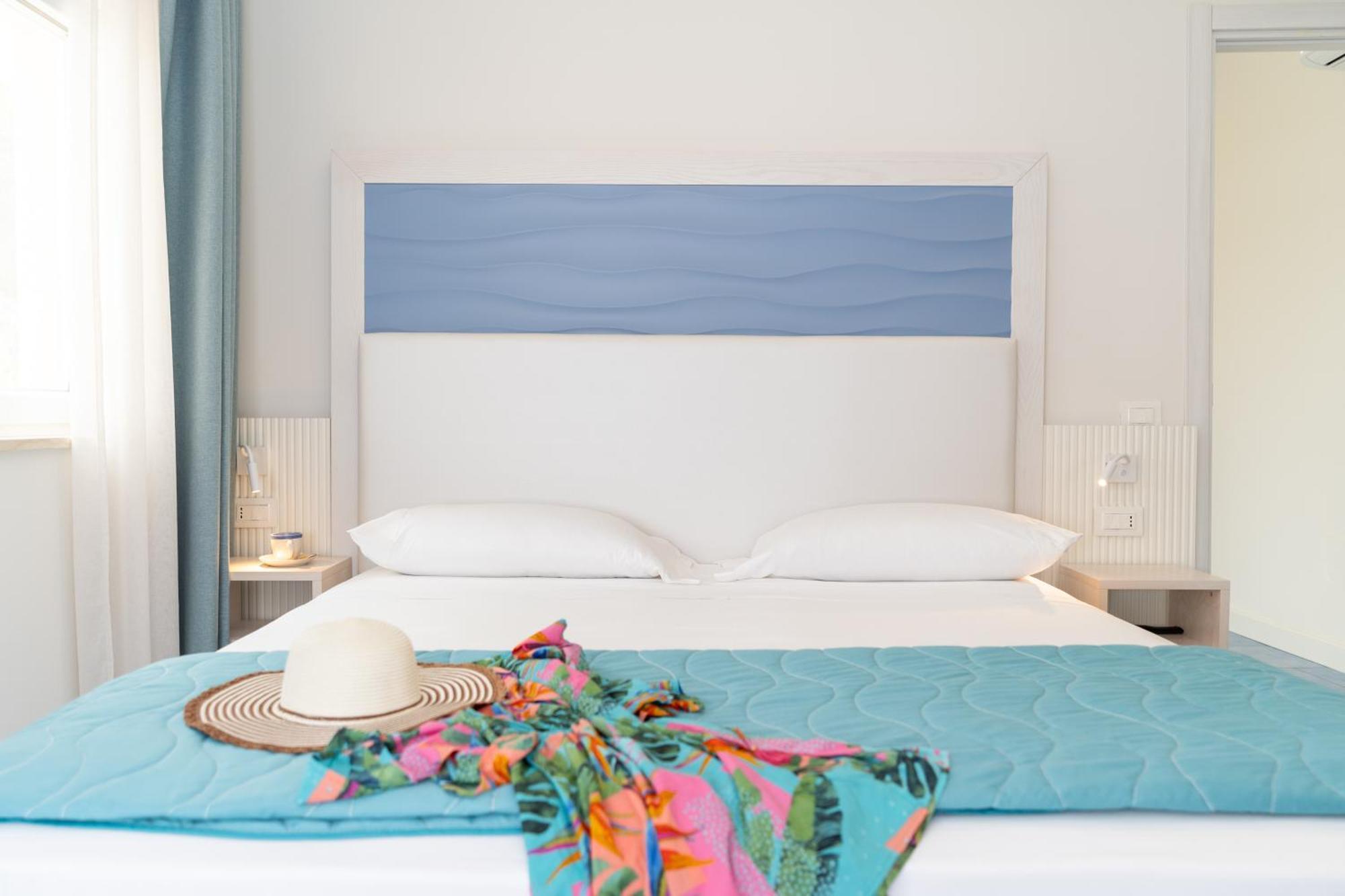 Suite Hotel L'Oasi Di Riaci (Adults Only) ซานตาโดเมนิกา ภายนอก รูปภาพ