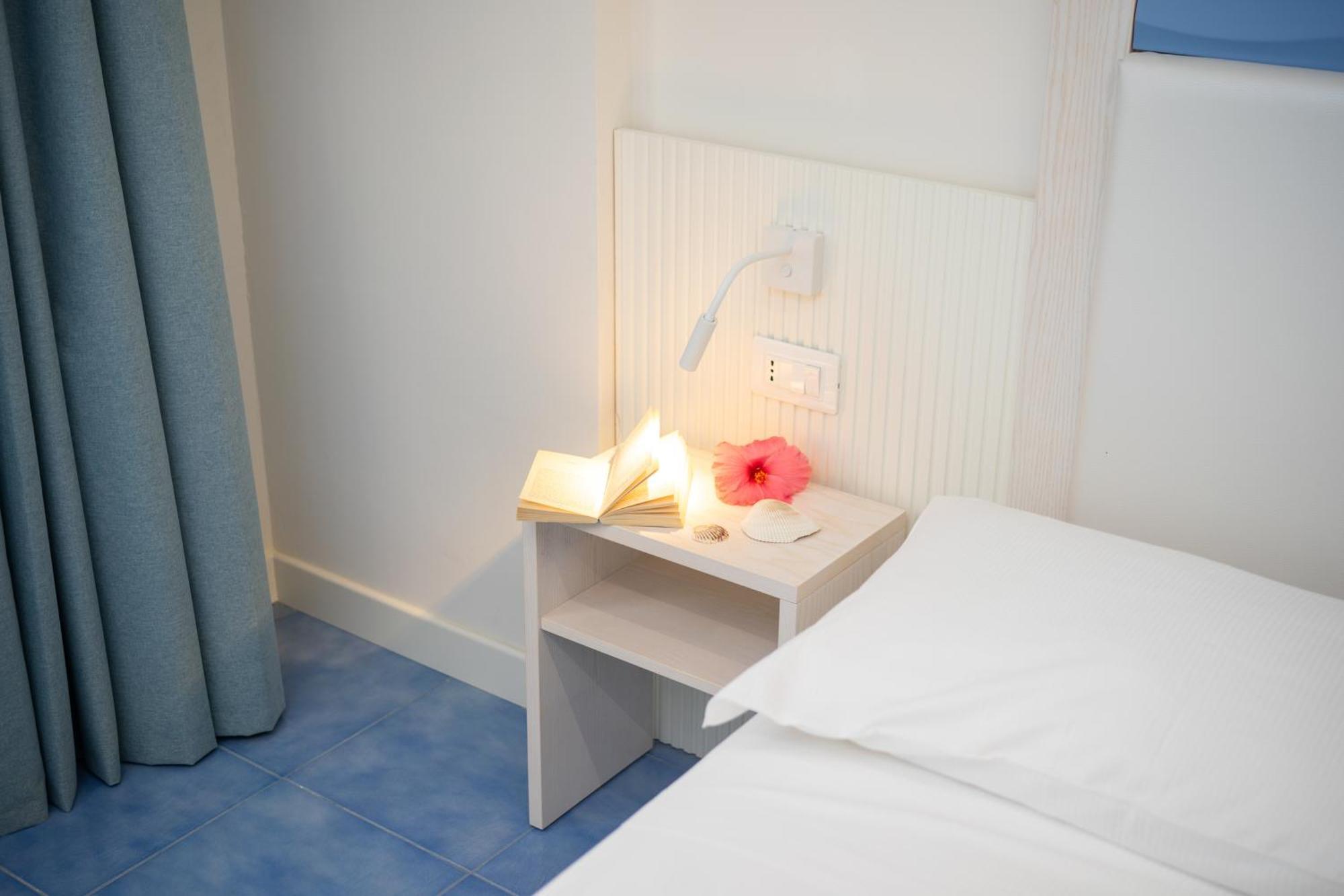 Suite Hotel L'Oasi Di Riaci (Adults Only) ซานตาโดเมนิกา ภายนอก รูปภาพ