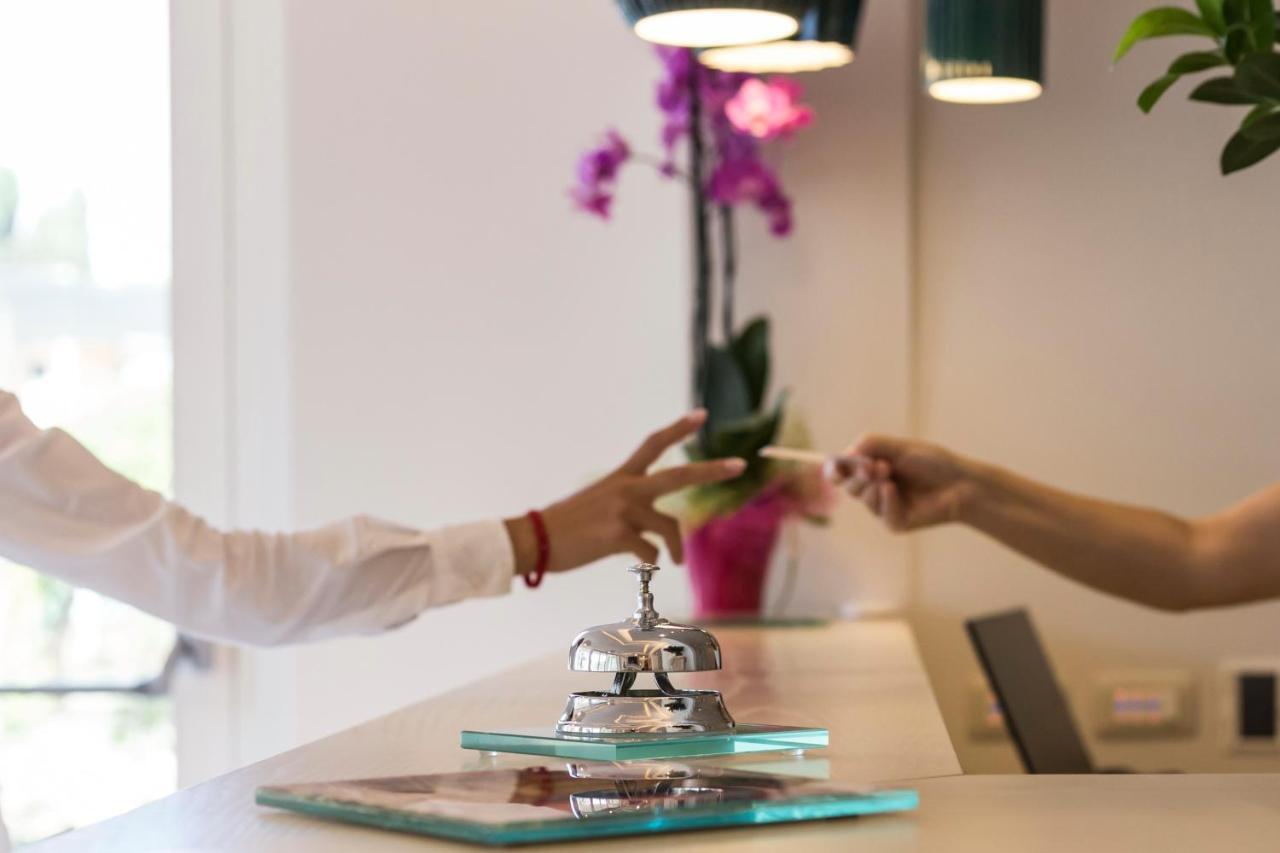 Suite Hotel L'Oasi Di Riaci (Adults Only) ซานตาโดเมนิกา ภายนอก รูปภาพ