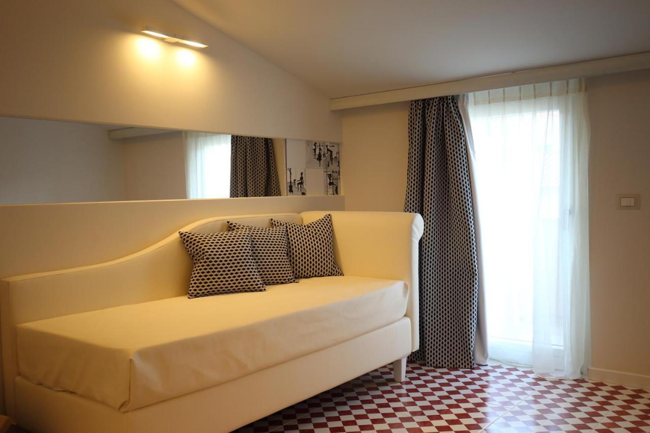 Suite Hotel L'Oasi Di Riaci (Adults Only) ซานตาโดเมนิกา ภายนอก รูปภาพ